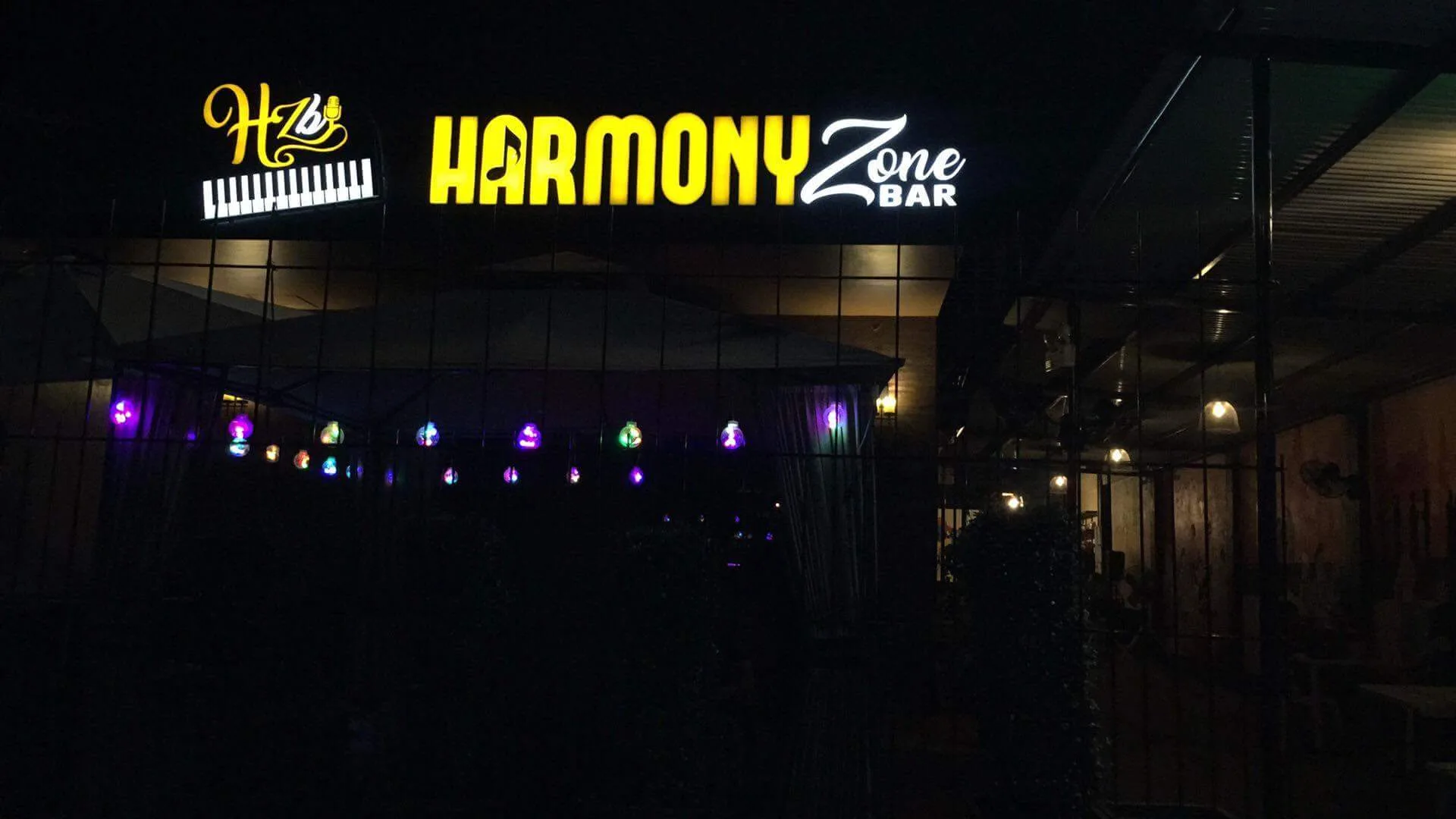 1357.Harmony Zone Bar and Cloudy Nights Vapeshop Marketmind Local