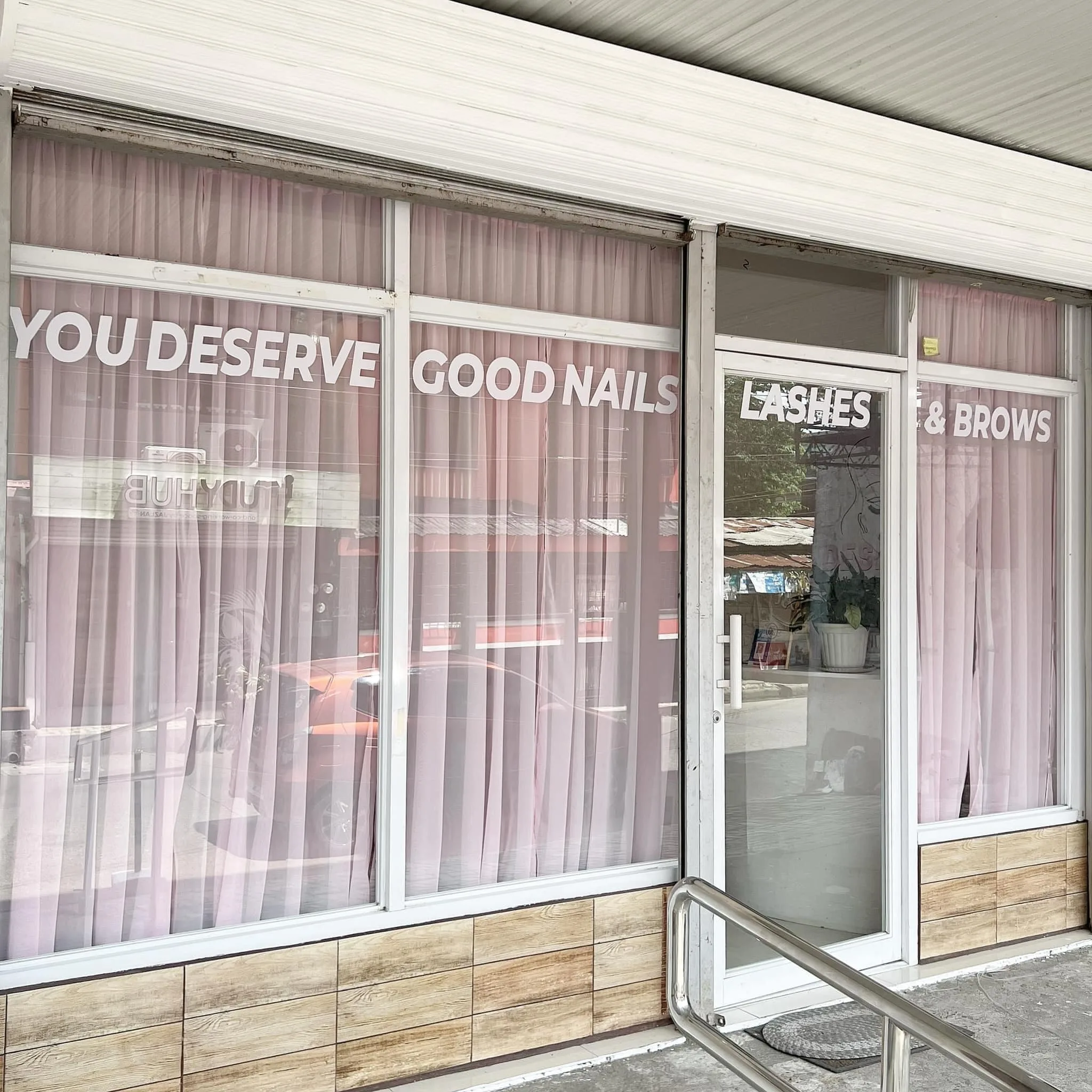 1516.DESERVED BEAUTY STUDIO Marketmind Local
