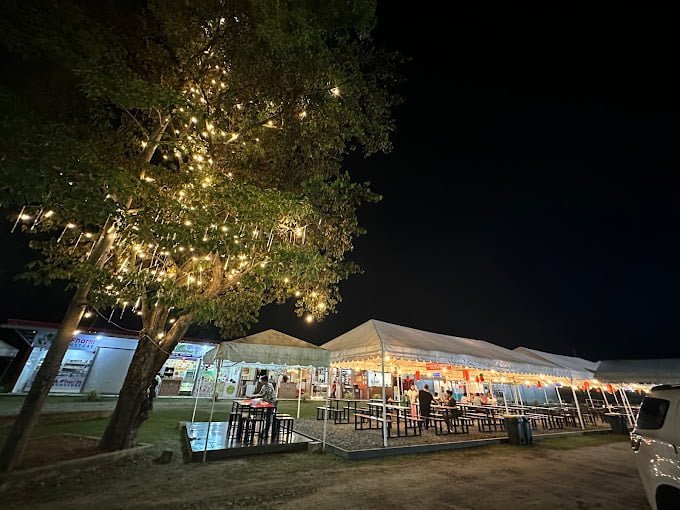 199QuickDrive Drive Thru Take Out Center Marketmind Local