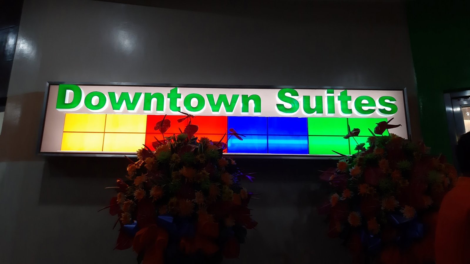 2087.Downtown Suites Marketmind Local