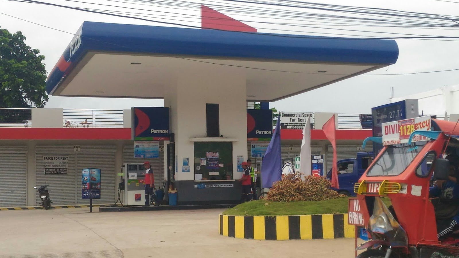 2609.Petron Gas Station Zayas Marketmind Local