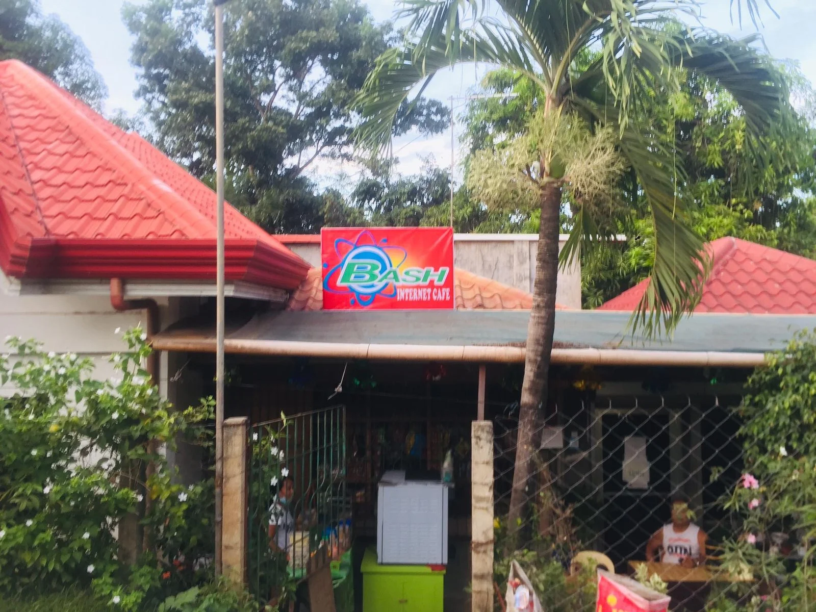 Copy of 10145.BASH INTERNET CAFE 1 Marketmind Local