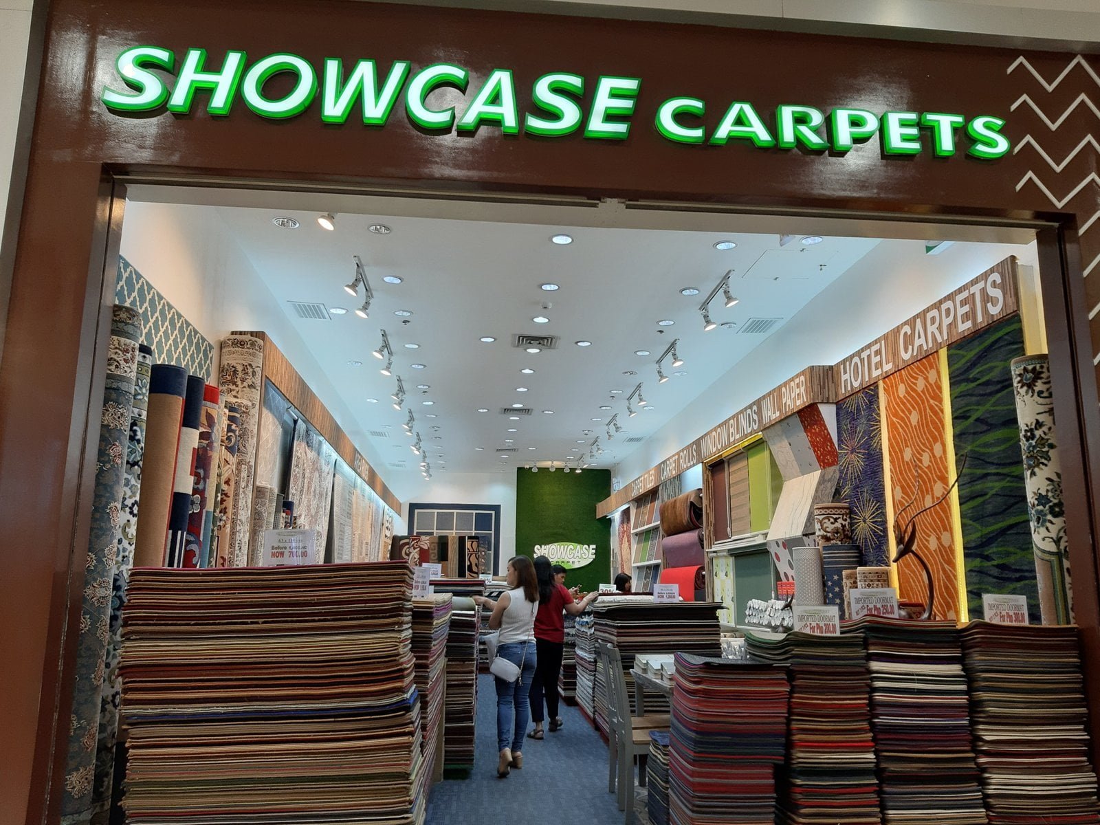Copy of 9623.Showcase Carpet scaled 1 Marketmind Local